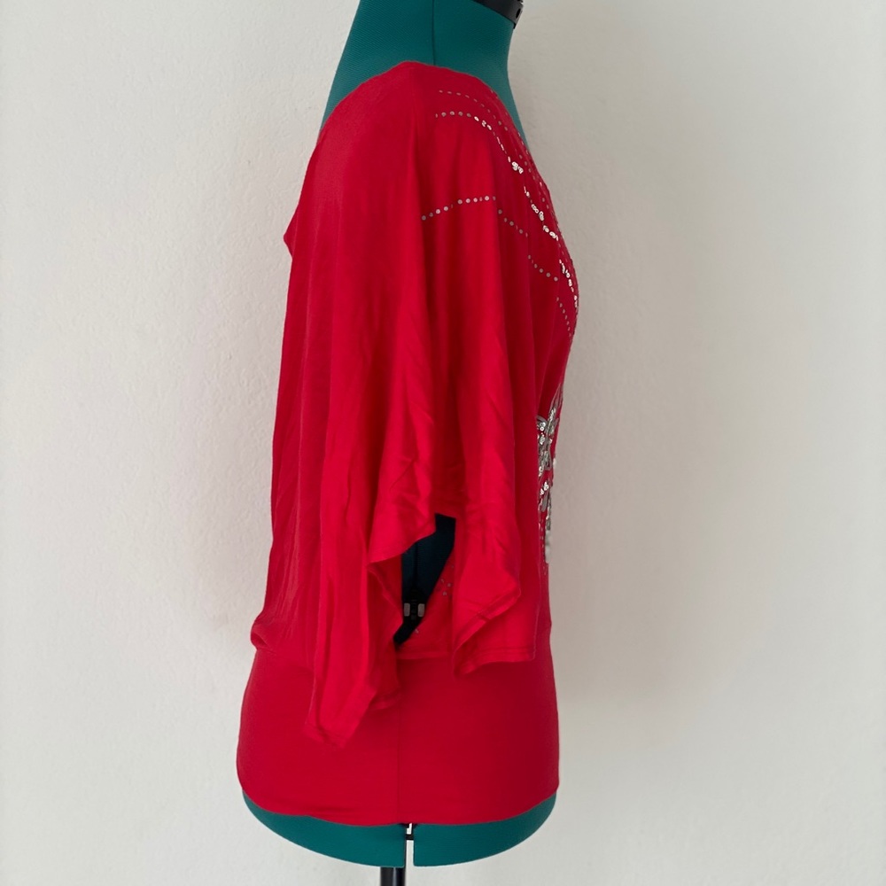 SOLD Stunning red and silver sequin comfy blouse - Picture 6 of 8